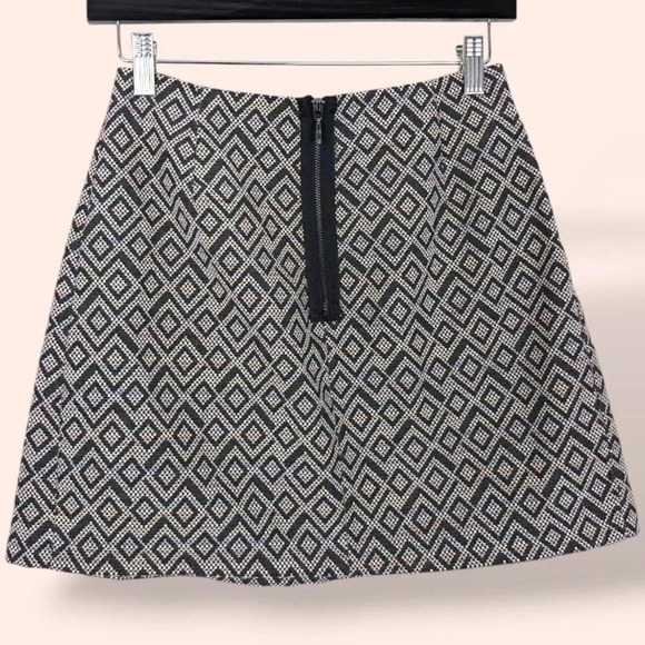 Stradivarius Pleated Mini Skirt - Picture 5 of 6